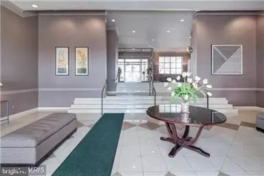 5301 Westbard Cir #346, Bethesda, MD 20816