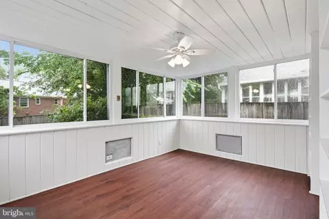 Exterior - 9706 Dameron Dr, Silver Spring, MD 20910 photo 2 of 9