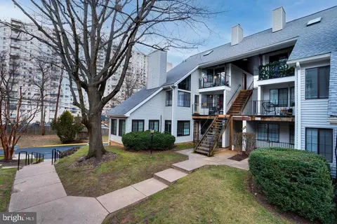 1611 Carriage House Ter #1611-F, Silver Spring, MD 20904