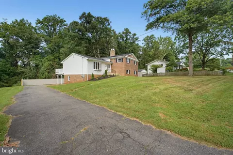 Exterior - 12718 Eldrid Pl, Silver Spring, MD 20904 photo 4 of 7