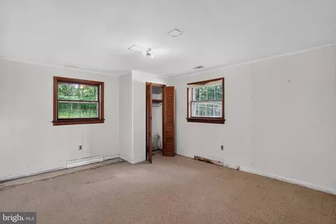 Bedroom - 22300 Peach Tree Rd, Boyds, MD 20841 photo 6 of 6