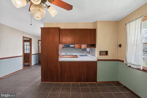 Kitchen - 22300 Peach Tree Rd, Boyds, MD 20841 photo 4 of 4