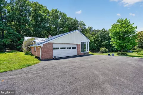 Other - 22300 Peach Tree Rd, Boyds, MD 20841 photo 3 of 11