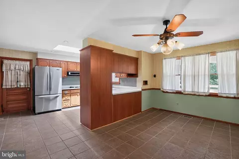 Other - 22300 Peach Tree Rd, Boyds, MD 20841 photo 5 of 11