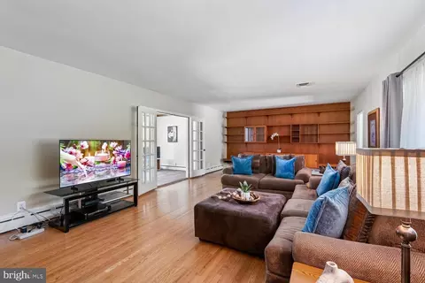 Living - 1018 Mcceney Ave, Silver Spring, MD 20901 photo 5 of 12