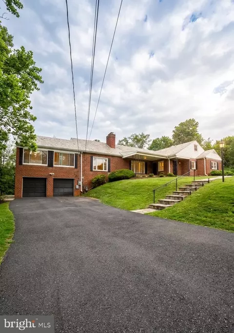 1018 Mcceney Ave, Silver Spring, MD 20901