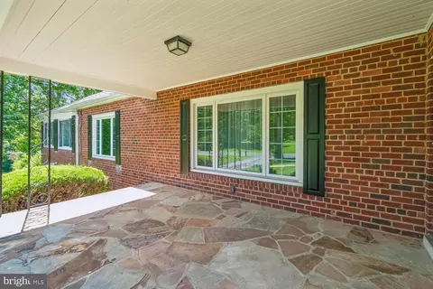 Exterior - 1018 Mcceney Ave, Silver Spring, MD 20901 photo 17 of 31