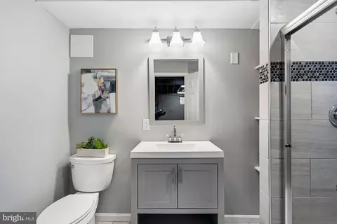 Bath - 1018 Mcceney Ave, Silver Spring, MD 20901 photo 12 of 14