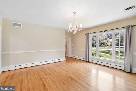 Living - 1018 Mcceney Ave, Silver Spring, MD 20901 photo 7 of 12