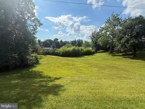 Exterior - 1018 Mcceney Ave, Silver Spring, MD 20901 photo 2 of 2
