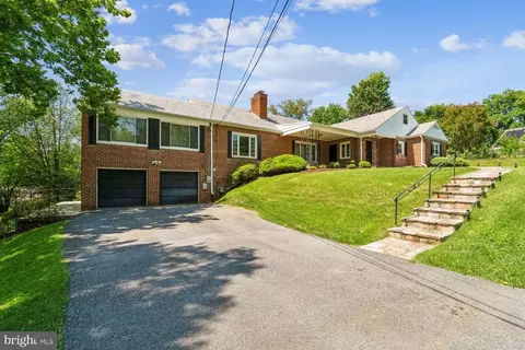 Exterior - 1018 Mcceney Ave, Silver Spring, MD 20901 photo 7 of 31
