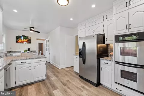 Kitchen - 1018 Mcceney Ave, Silver Spring, MD 20901 photo 6 of 7
