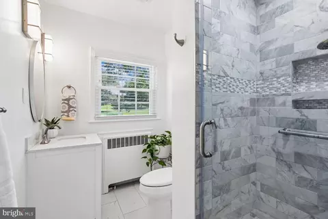 Bath - 1018 Mcceney Ave, Silver Spring, MD 20901 photo 4 of 14
