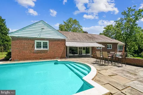 Exterior - 1018 Mcceney Ave, Silver Spring, MD 20901 photo 14 of 31