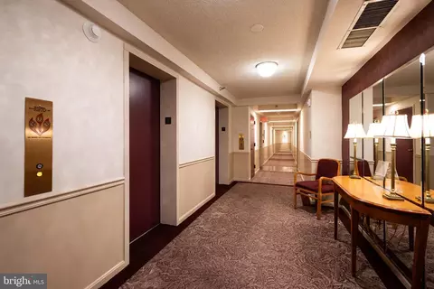 Entry Way - 15101 Interlachen Dr #1-924, Silver Spring, MD 20906 photo 2 of 3