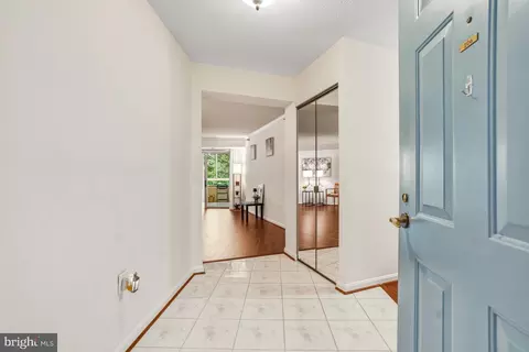 Entry Way - 14805 Pennfield Cir #206, Silver Spring, MD 20906 photo 2 of 2