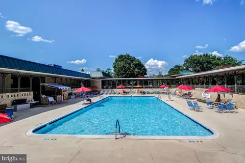 Exterior - 14805 Pennfield Cir #206, Silver Spring, MD 20906 photo 5 of 8