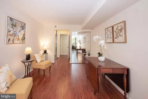 Entry Way - 14805 Pennfield Cir #206, Silver Spring, MD 20906 photo 2 of 3