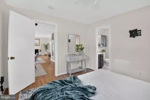 Bedroom - 314 Whitestone Rd, Silver Spring, MD 20901 photo 2 of 4