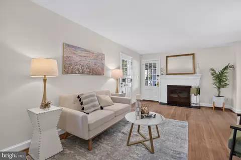 Living - 314 Whitestone Rd, Silver Spring, MD 20901 photo 1 of 2