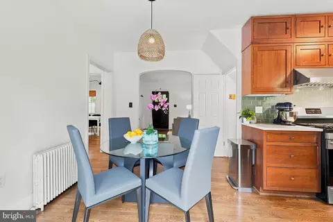 Dining - 9404 Worth Ave, Silver Spring, MD 20901 photo 2 of 7