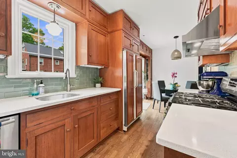 Kitchen - 9404 Worth Ave, Silver Spring, MD 20901 photo 1 of 8