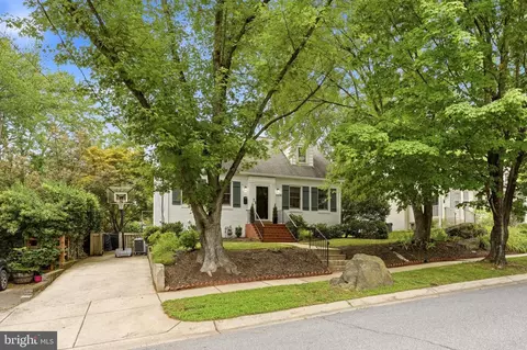 Exterior - 9404 Worth Ave, Silver Spring, MD 20901 photo 6 of 12
