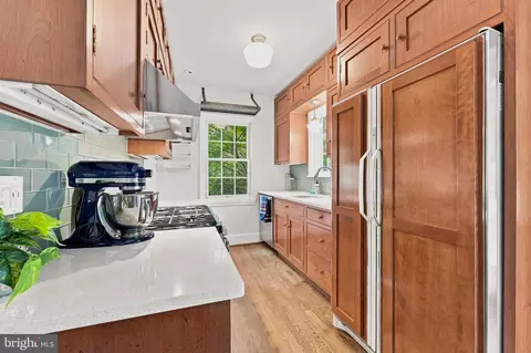 Kitchen - 9404 Worth Ave, Silver Spring, MD 20901 photo 3 of 8