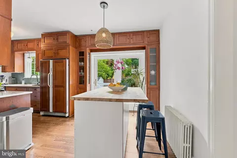 Kitchen - 9404 Worth Ave, Silver Spring, MD 20901 photo 5 of 8