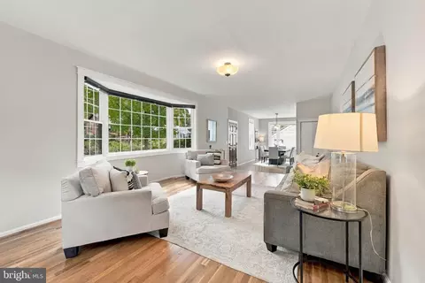 Living - 9318 Worth Ave, Silver Spring, MD 20901 photo 4 of 4
