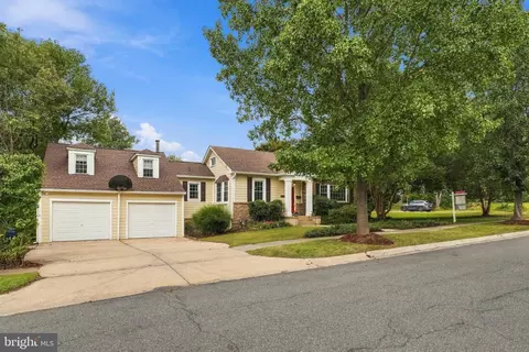 Exterior - 9318 Worth Ave, Silver Spring, MD 20901 photo 12 of 17