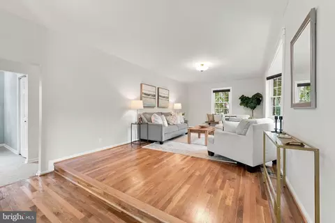Living - 9318 Worth Ave, Silver Spring, MD 20901 photo 1 of 4