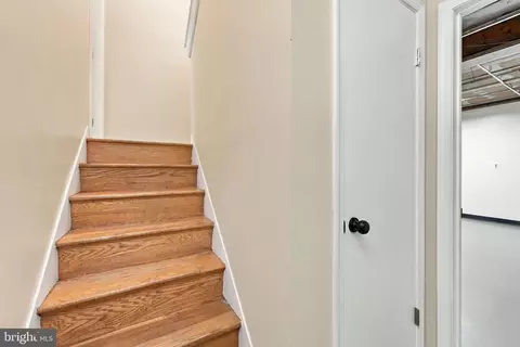 Entry Way - 9318 Worth Ave, Silver Spring, MD 20901 photo 6 of 7