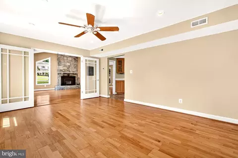 Living - 19613 Bodmer Ave, Poolesville, MD 20837 photo 1 of 7