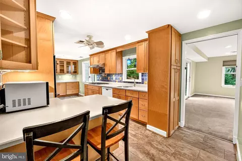 Kitchen - 19613 Bodmer Ave, Poolesville, MD 20837 photo 1 of 10