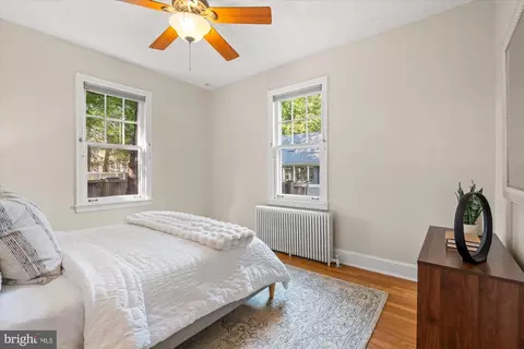 Bedroom - 823 Bonifant St, Silver Spring, MD 20910 photo 5 of 7