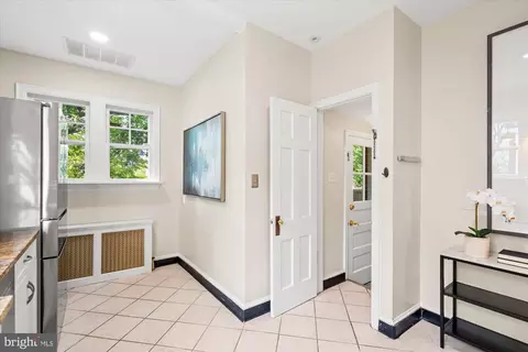 Entry Way - 823 Bonifant St, Silver Spring, MD 20910 photo 1 of 2