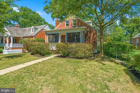 Exterior - 823 Bonifant St, Silver Spring, MD 20910 photo 1 of 9