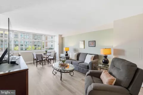 1220 Blair Mill Rd #210, Silver Spring, MD 20910
