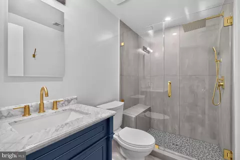 Bath - 10759 Lester St, Silver Spring, MD 20902 photo 2 of 2