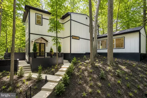 811 Sligo Creek Pkwy, Takoma Park, MD 20912
