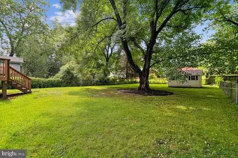 Exterior - 9817 Cherry Tree Ln, Silver Spring, MD 20901 photo 9 of 19