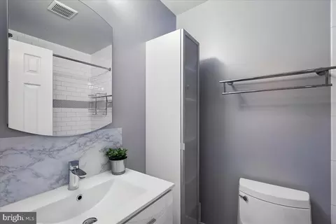 Bath - 9817 Cherry Tree Ln, Silver Spring, MD 20901 photo 1 of 3