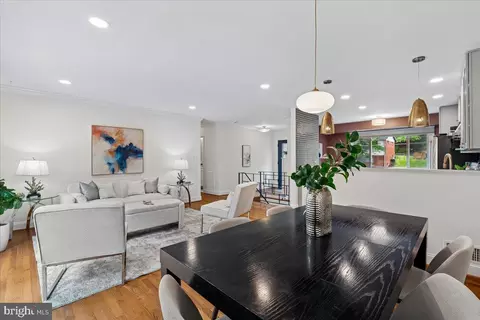 Dining - 9817 Cherry Tree Ln, Silver Spring, MD 20901 photo 2 of 5