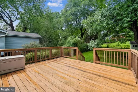 Exterior - 9817 Cherry Tree Ln, Silver Spring, MD 20901 photo 4 of 19