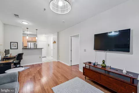 Living - Undisclosed, Silver Spring, MD 20910 photo 1 of 1