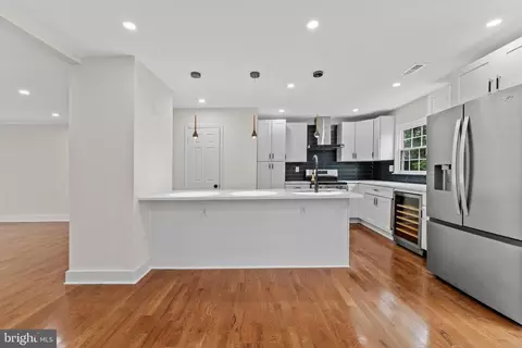 Kitchen - 671 Concerto Ln, Silver Spring, MD 20901 photo 1 of 6