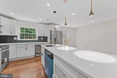 Kitchen - 671 Concerto Ln, Silver Spring, MD 20901 photo 6 of 6