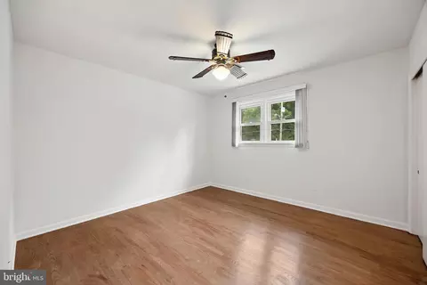 Bedroom - 10708 Meadowhill Rd, Silver Spring, MD 20901 photo 3 of 5