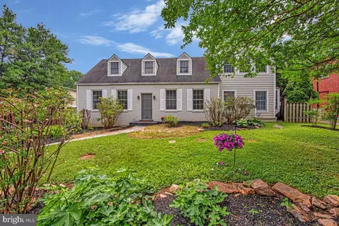 115 Lucas Ln, Bethesda, MD 20814